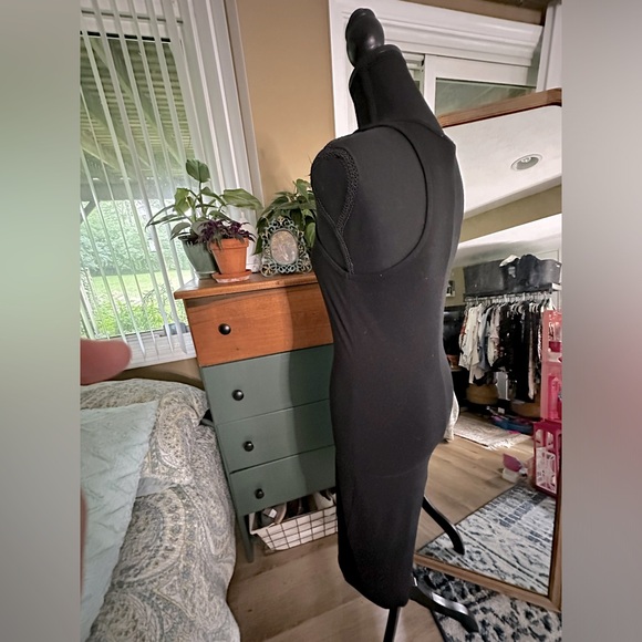 Forever 21 Midi Contour Black Dress - Picture 3 of 7